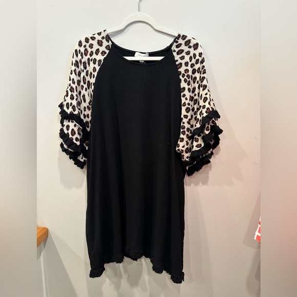 NWT Umgee Linen Blend Animal Print Ruffle Sleeves Tunic Top Blouse Sz XL - Picture 2 of 10